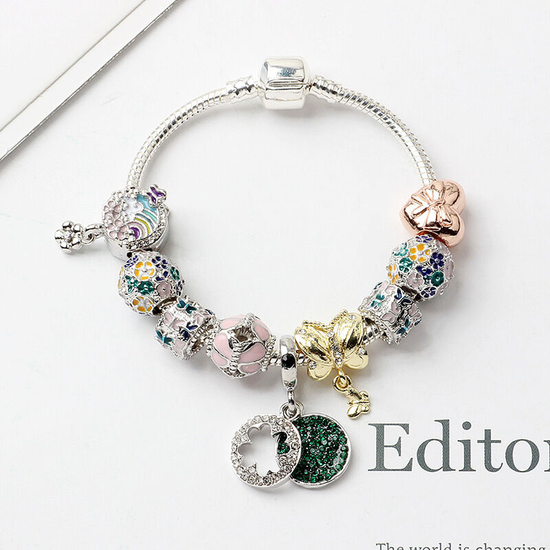Rhinestone Inlaid Pastoral Style Butterfly Wreath Clover Pendant Bracelet(18cm)