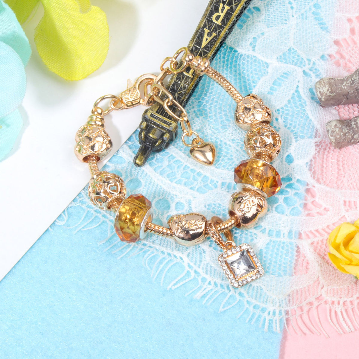 Golden Heart Zircon Hollow Bead Bracelet with Rhinestone Pendant(19cm)