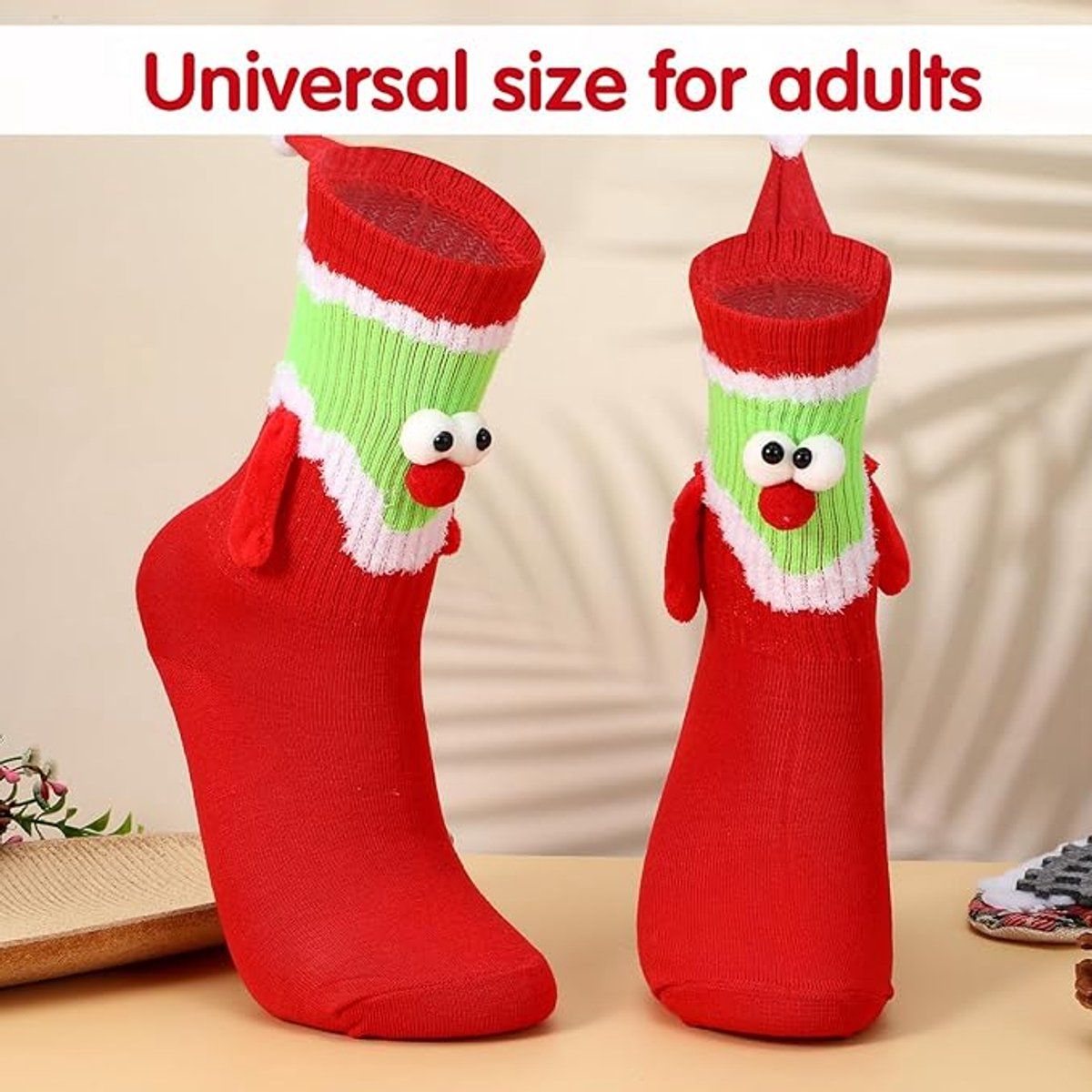 4 Pairs, Christmas Socks for Men and Women, Magnetic Hand-Holding Holiday Crew Socks Set with Festive Cartoon Design, 20x6x2 cm, Red