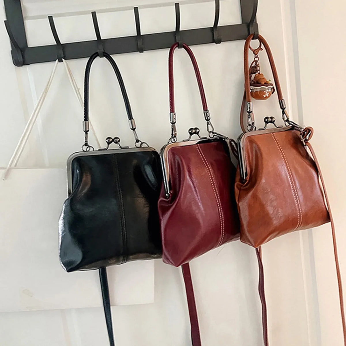 Crossbody Bags for Women Soft Leather Purses and Handbag Multi Pocket Shoulder Bag Spring Nostalgic Handbag Lightweight Women's Bag