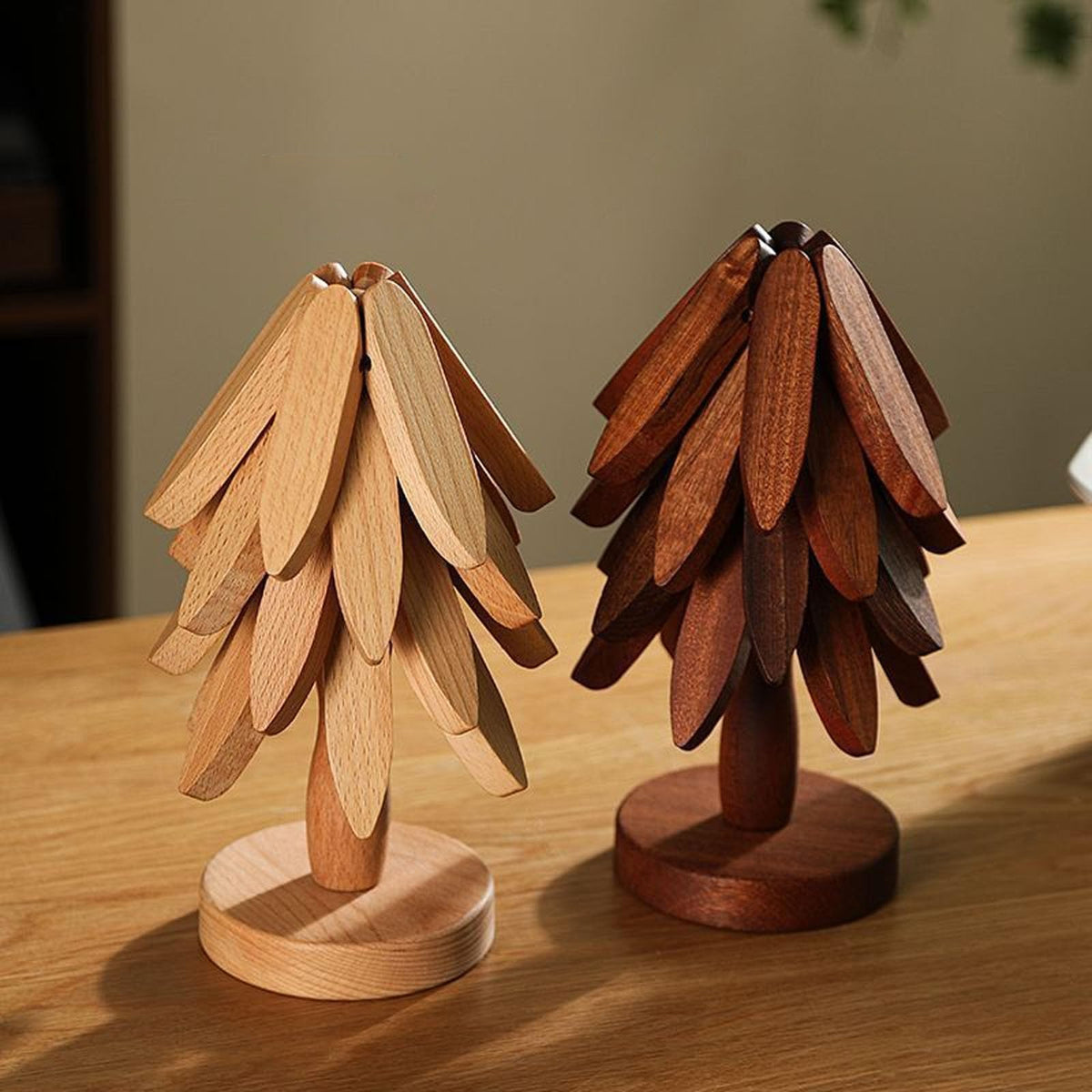 2 Pack Wooden Christmas Tree Trivets, Heat-Resistant Pot and Pan Coasters for Dining Table and Kitchen, Brown
