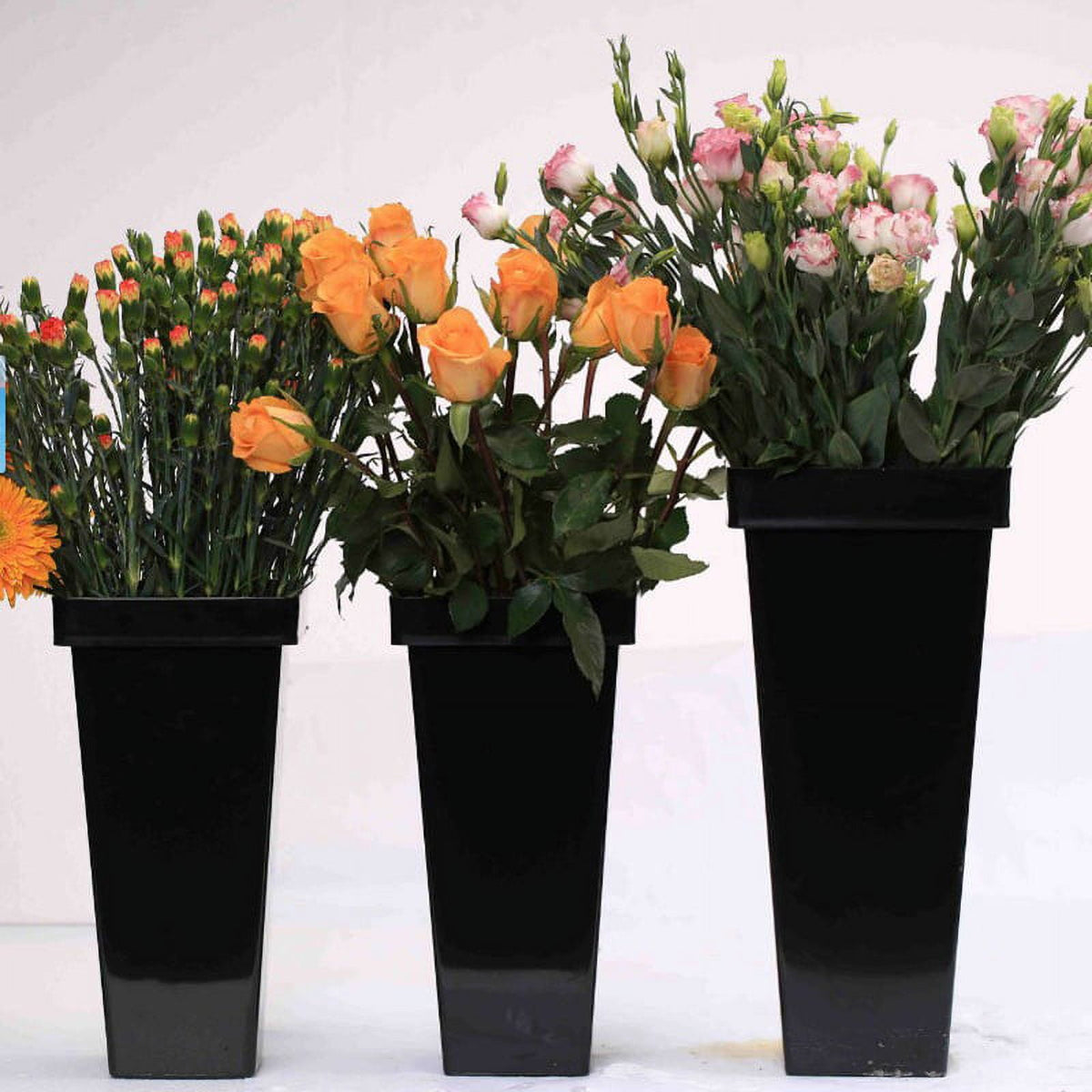 Plastic Flower Vase, Tall Flower Pot Pack of 1, Patio Deck Indoor Outdoor Garden Tree Planters 13.4 Inch (White) 4pcs-Black