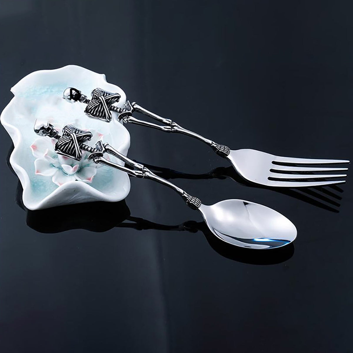 Stainless Steel Skeleton Skull Spoon and Fork Flatware Tableware Gifts for Halloween Easter and Christmas (Spoon) A