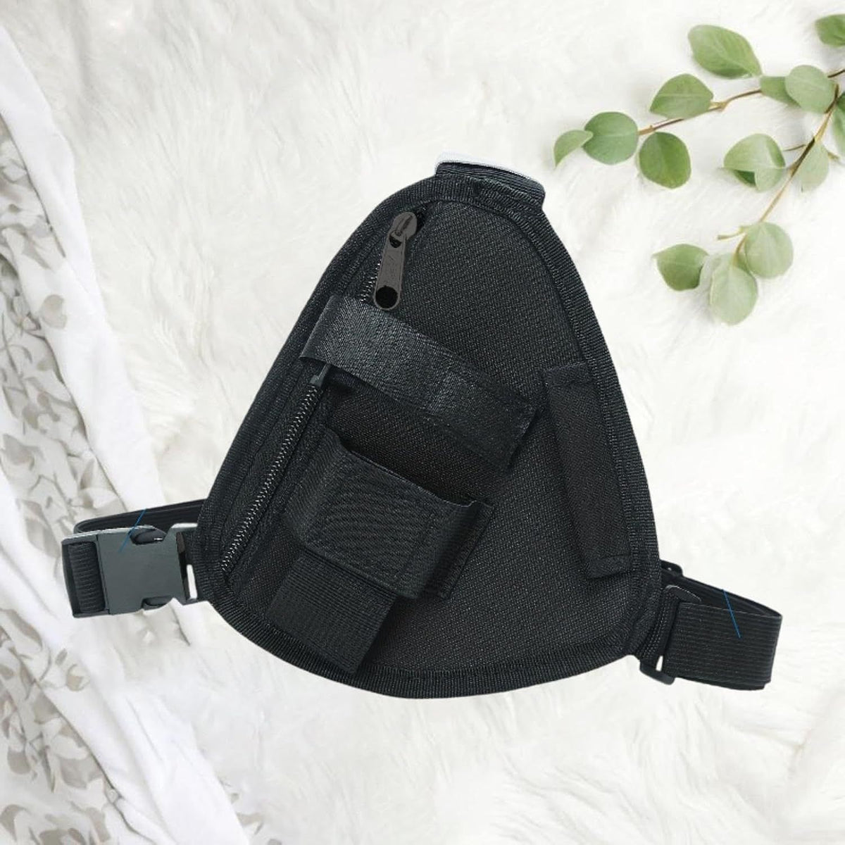 Chest Rig Bag Adjustable, Walkie Talkie Portable Vest Chest Bag Pouch Black with Adjustable Strap Chest Bag for Men Women Night Running Exercise Hiking(black)