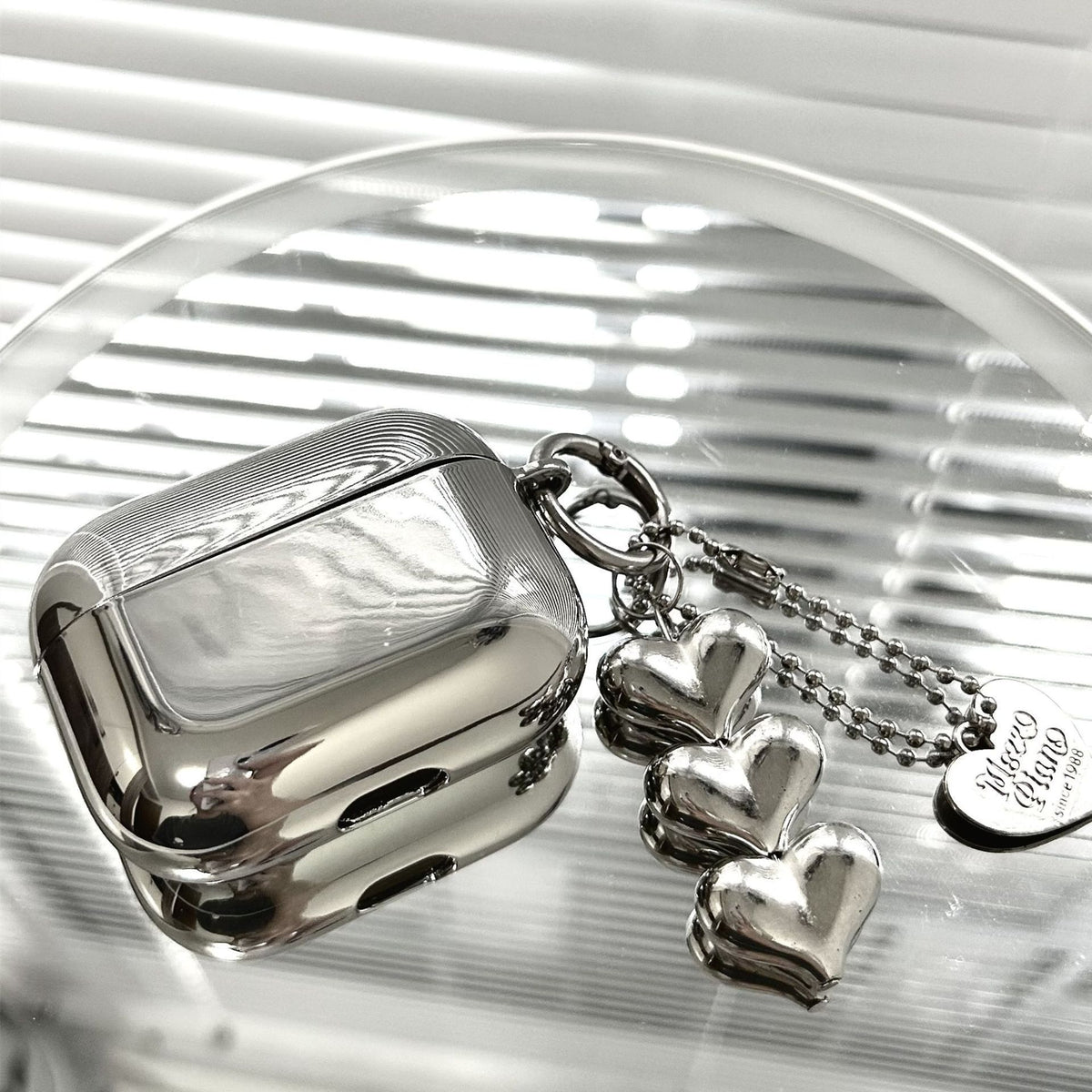 Electroplated 3D Heart + Bracelet Apple AirPods 4