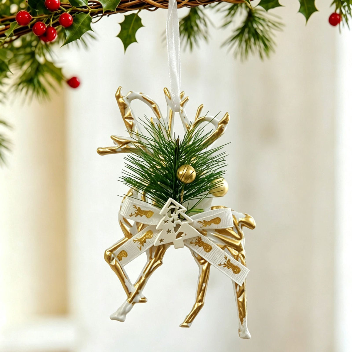 3pk White Gold Vintage Reindeer Xmas Bauble