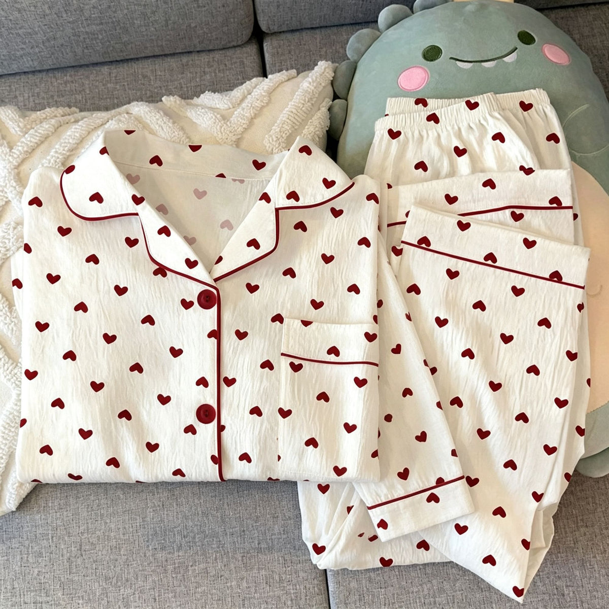 Crinkled Floral Size XL | Plus Size Crinkled Floral Pajamas | Christmas Floral Girly Gift | Long Sleeve Loose Women's Loungewear Set