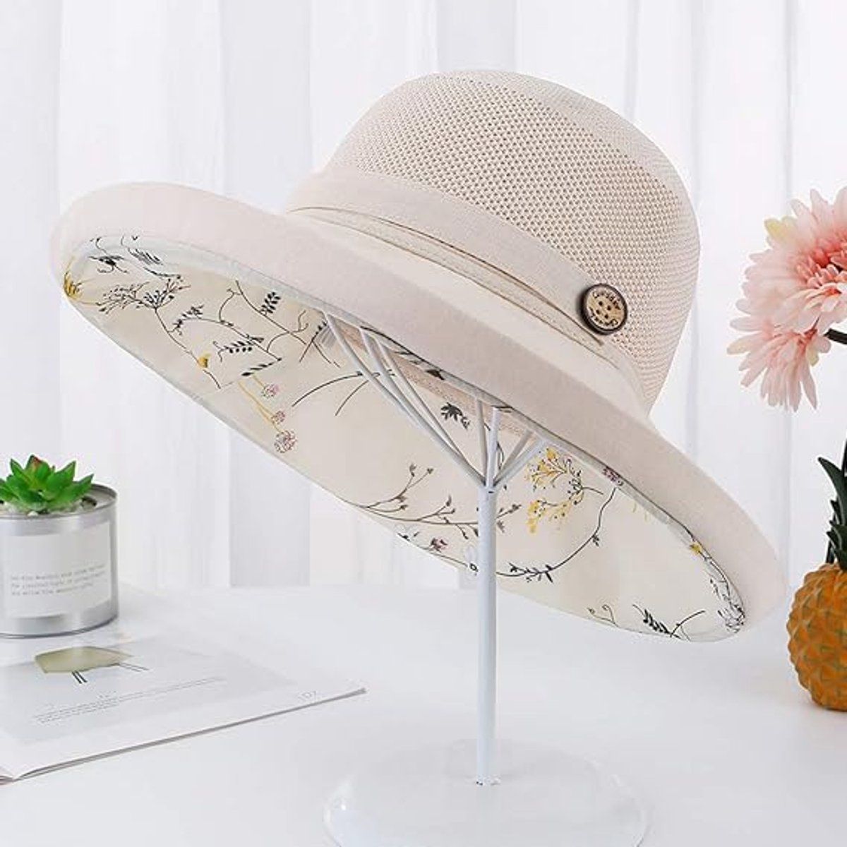 UPF 50+ Sun Hat for Women with Mesh Ventilation, Wide Brim, Adjustable Chin Strap, Foldable Summer Beach Hat for Hiking and Gardening, Beige