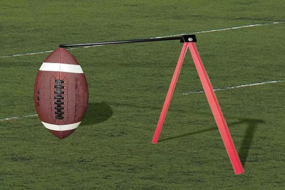 Football Kicking Tee Metal Place Kicking Stand for Field Goal Kicks -Red
