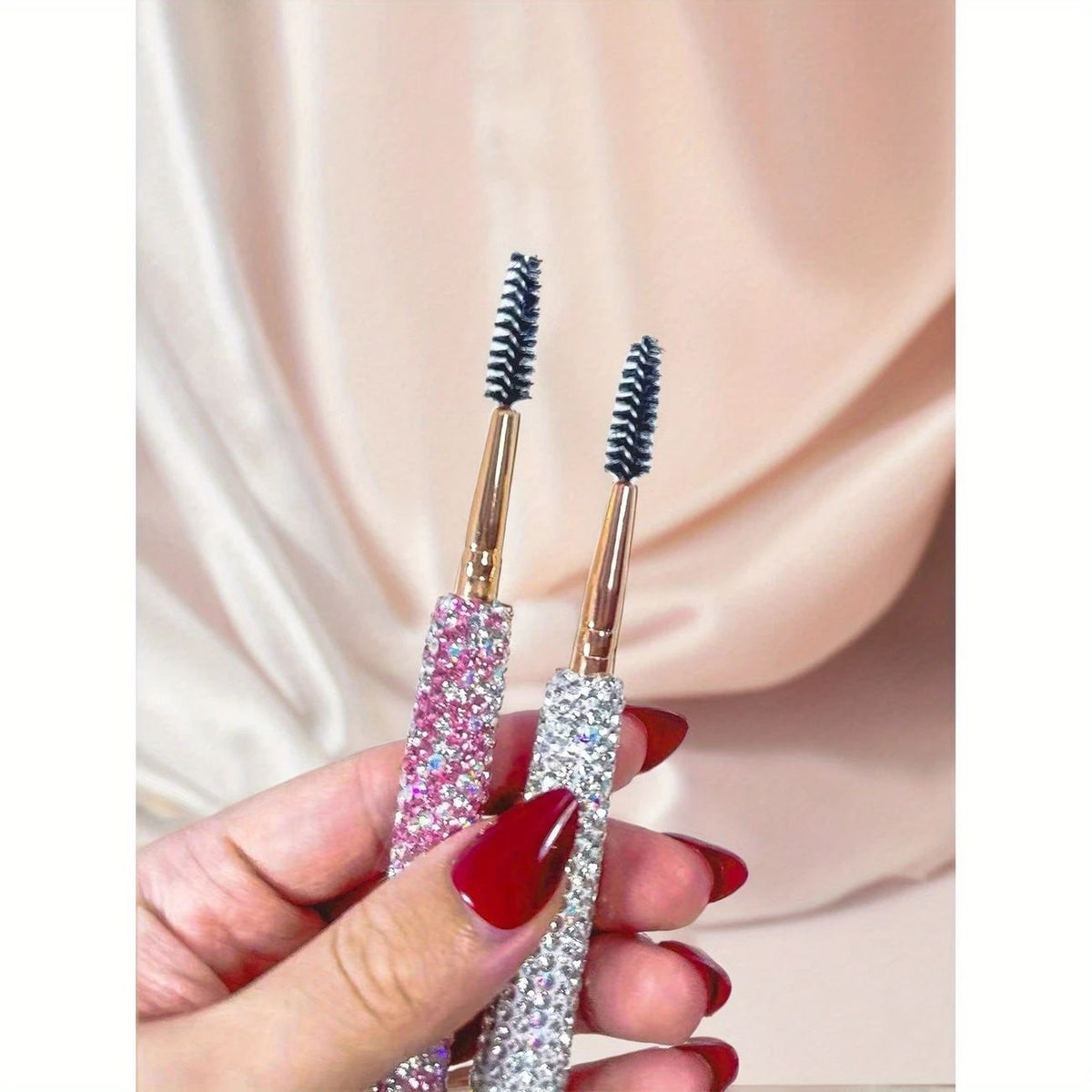 Dual-Ended Rhinestone Eyelash Comb and Spiral Brow Brush for Daily Makeup, Lash Grooming, Eyebrow Shaping, Portable Beauty Tool for Beginners and Professionals (White)