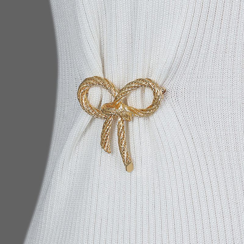 Elegant Gold Color Bow Tie Brooch Lapel Pin For Women Simple Dress Coat Cardigan Wedding Jewelry Gifts
