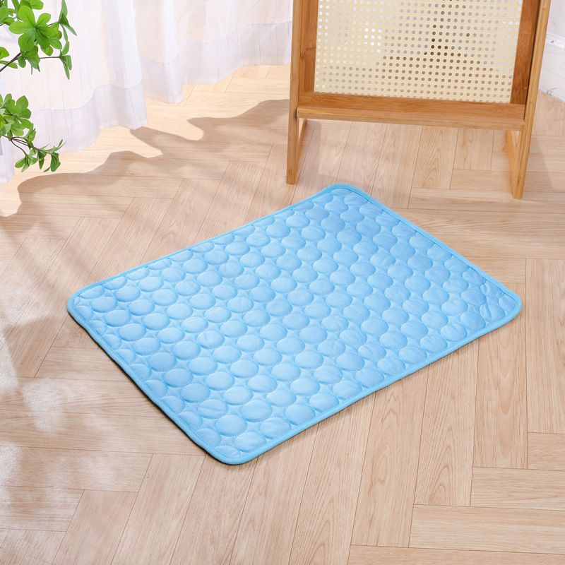 Dog Cooling Mat Self Cooling Mat for Dogs Ice Silk Cooling Pad for Dogs Water Absorption Top, Waterproof Bottom, Materials Safe