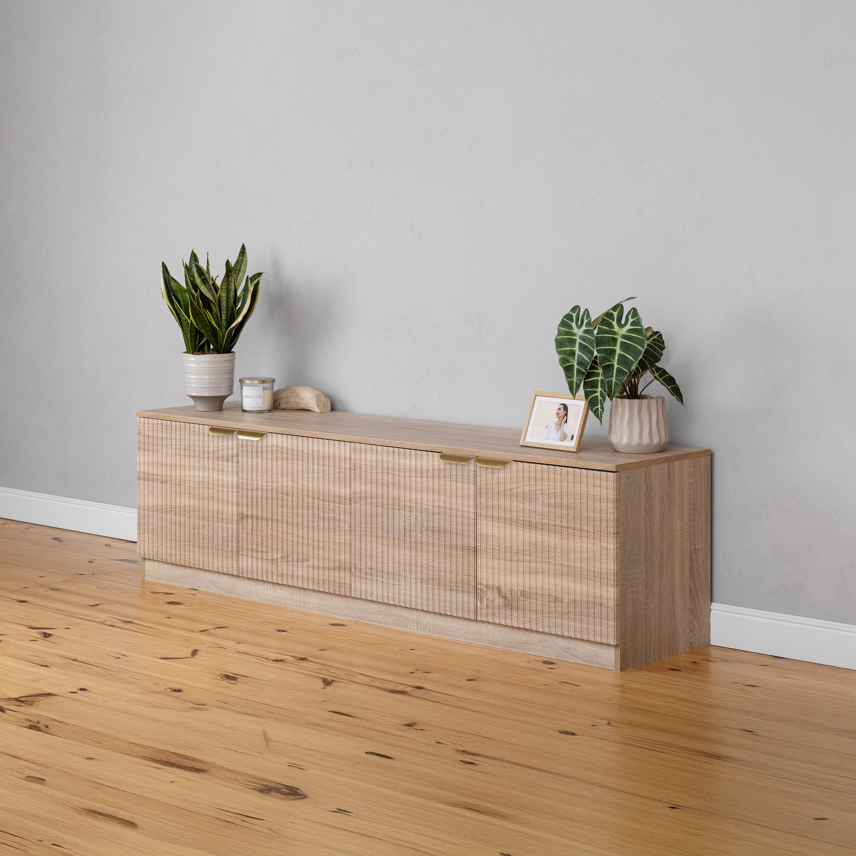 BUCHAREST TV UNIT- NATURAL OAK - FLUTED - PULL BRASS