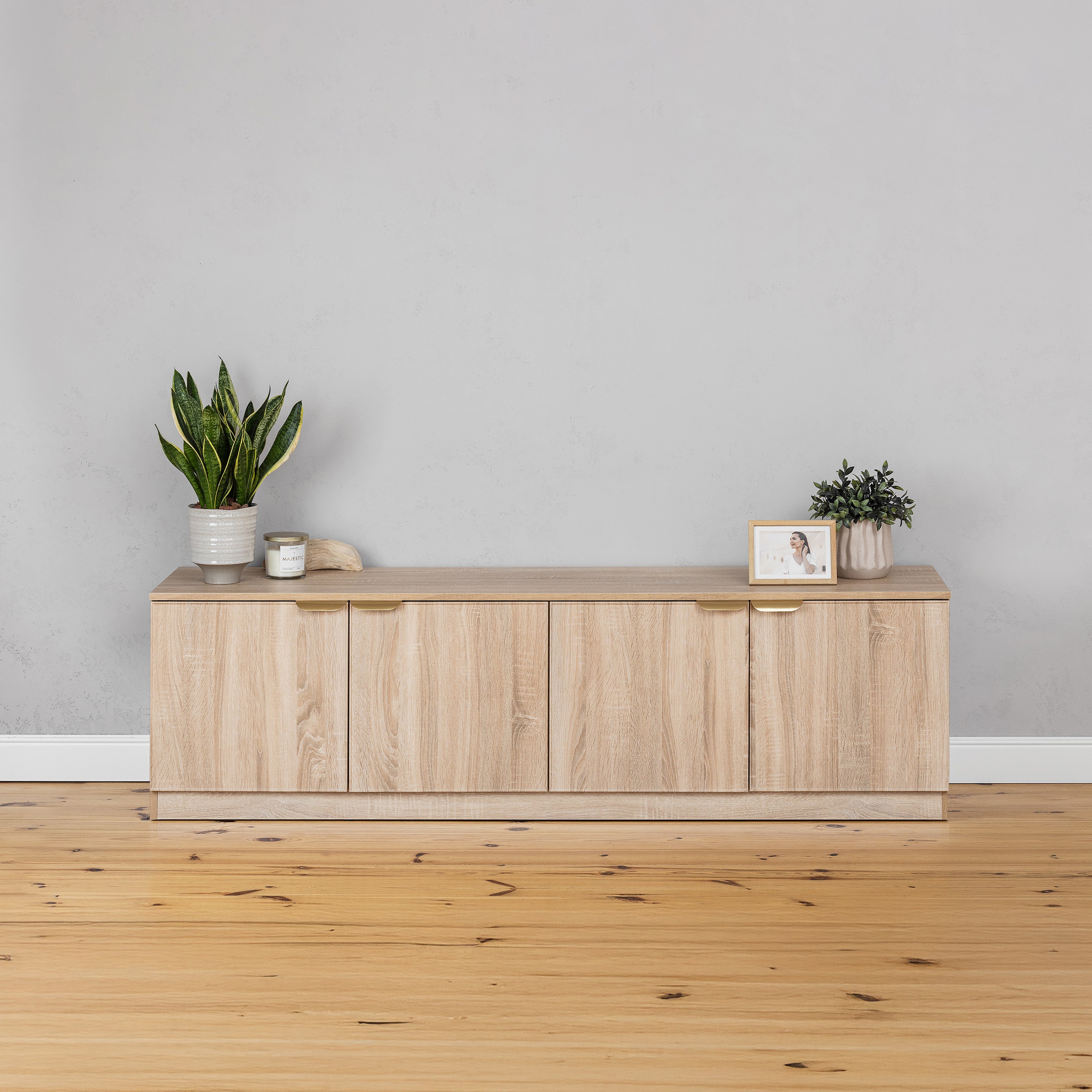 BUCHAREST TV UNIT- NATURAL OAK - SLIM - PULL BRASS