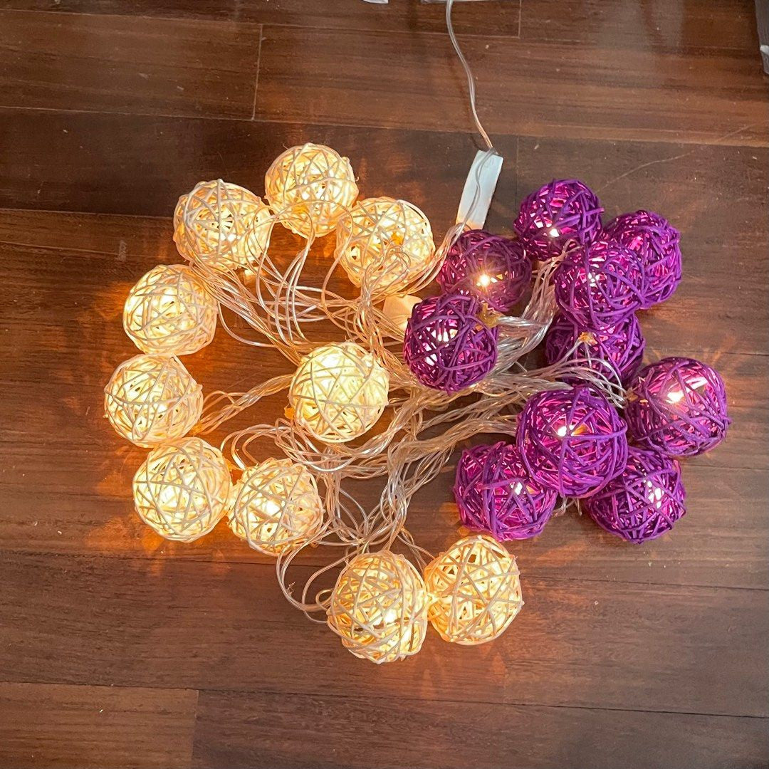 1 Set of Purple n White 5cm Rattan Cane 50 Ball Battery Powered LONG 5m String Lights Christmas Gift Home Wedding Party Bedroom Decoration Table Centrepiece