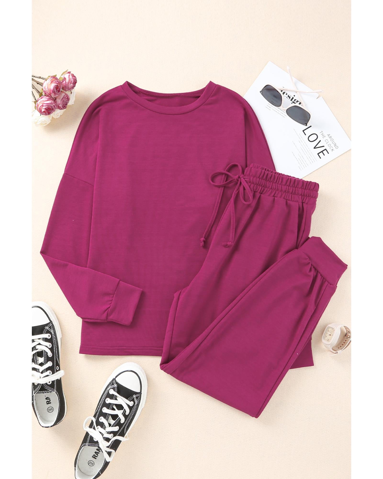 Long Sleeve Pullover and Jogger Pants Lounge Set - M