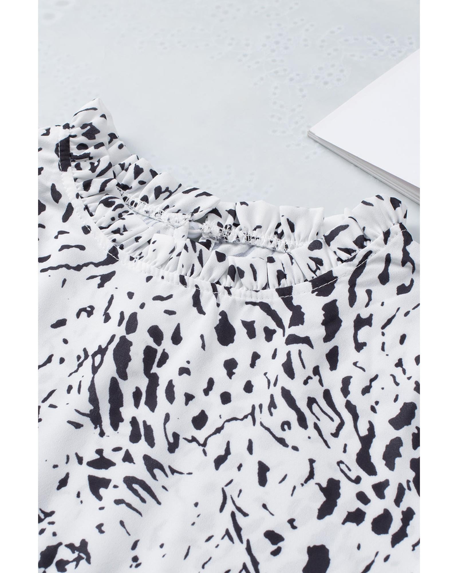 Azura Exchange Frilled Neck Blouse - M