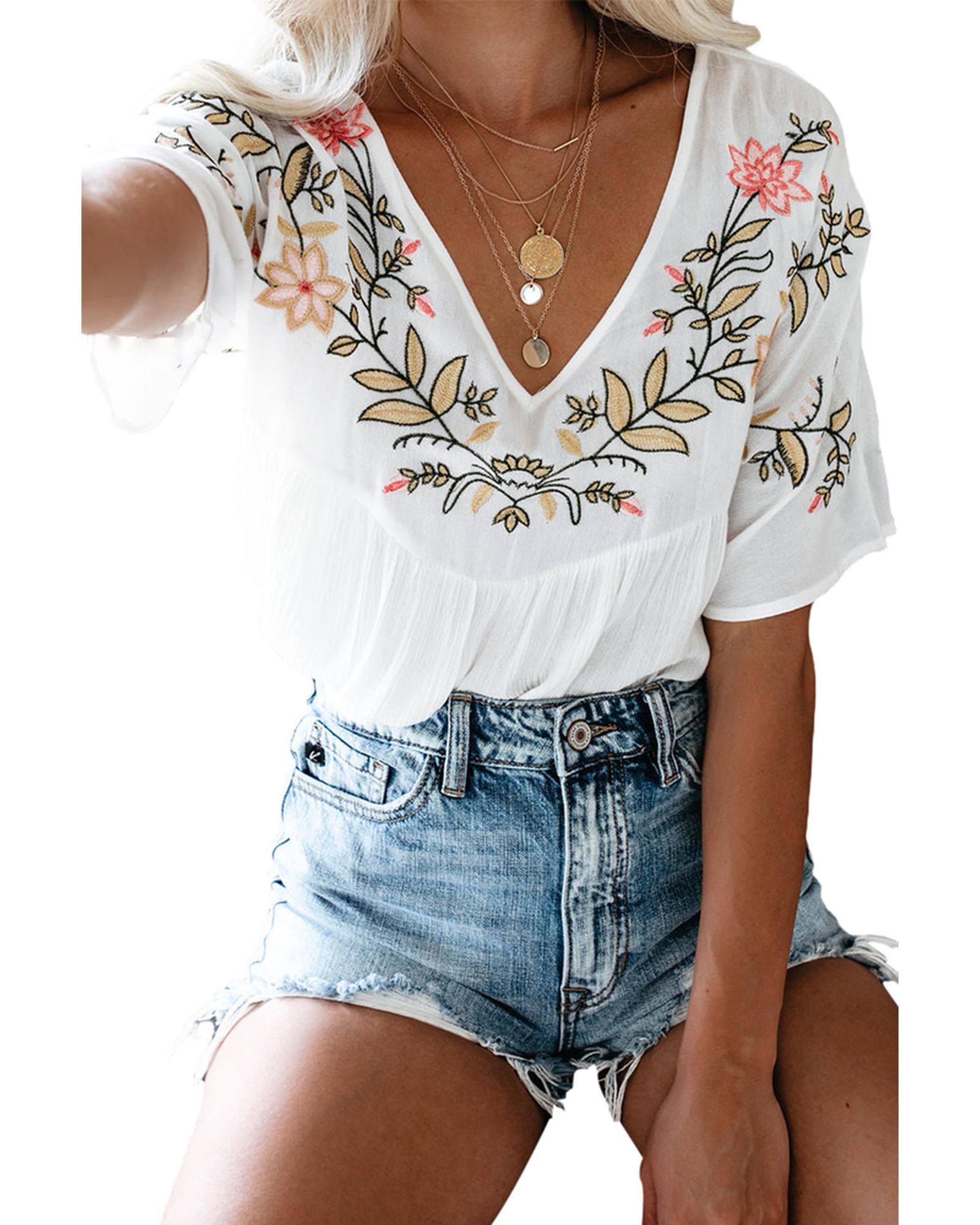 Azura Exchange Embroidered V Neck Crinkle Babydoll Blouse - M