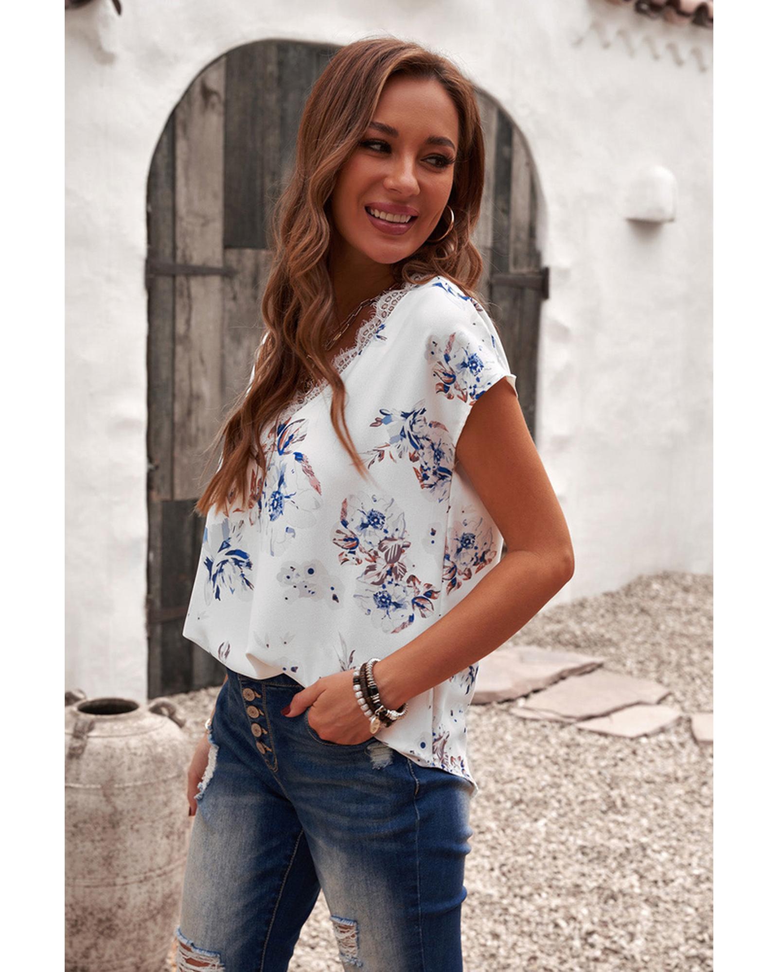 Azura Exchange Scalloped V Neck Short Sleeves Top - 2XL