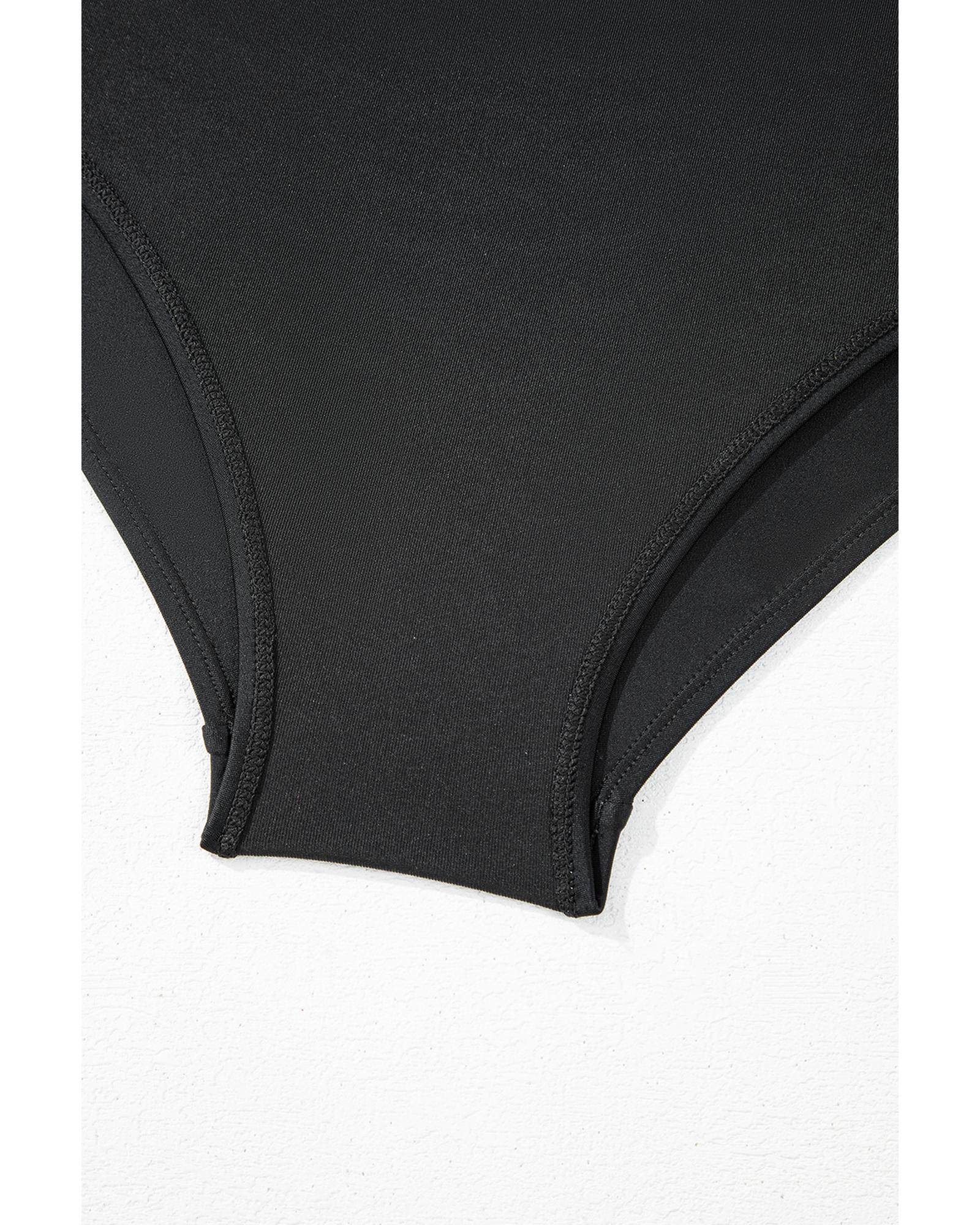 Black Scalloped Trim Beach Shorts - L