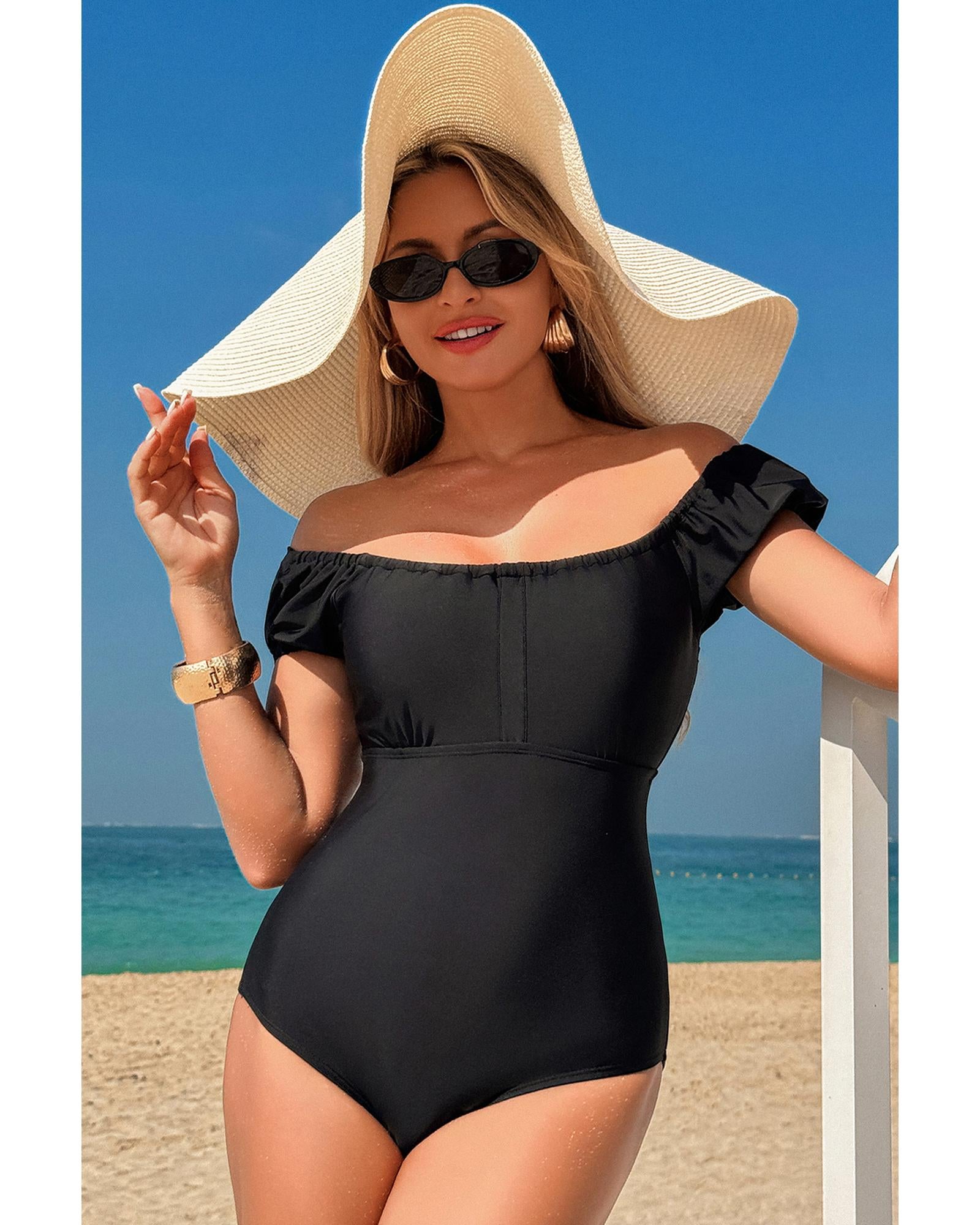Black Elastic Neckline Short Sleeve One Piece Swimsuit - S