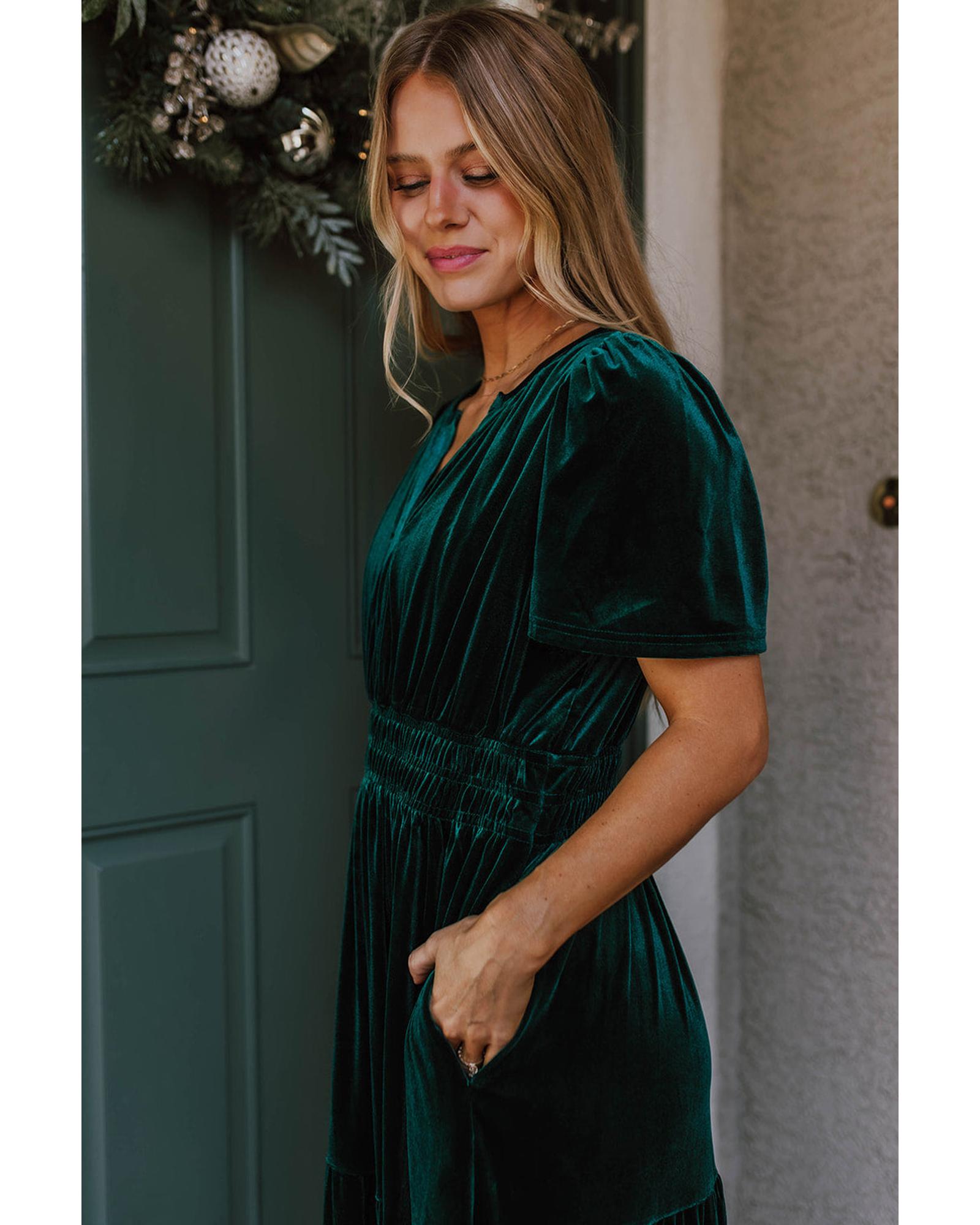 Evergreen Velvet Short Sleeve Shirred Waist Tiered Maxi Dress - L
