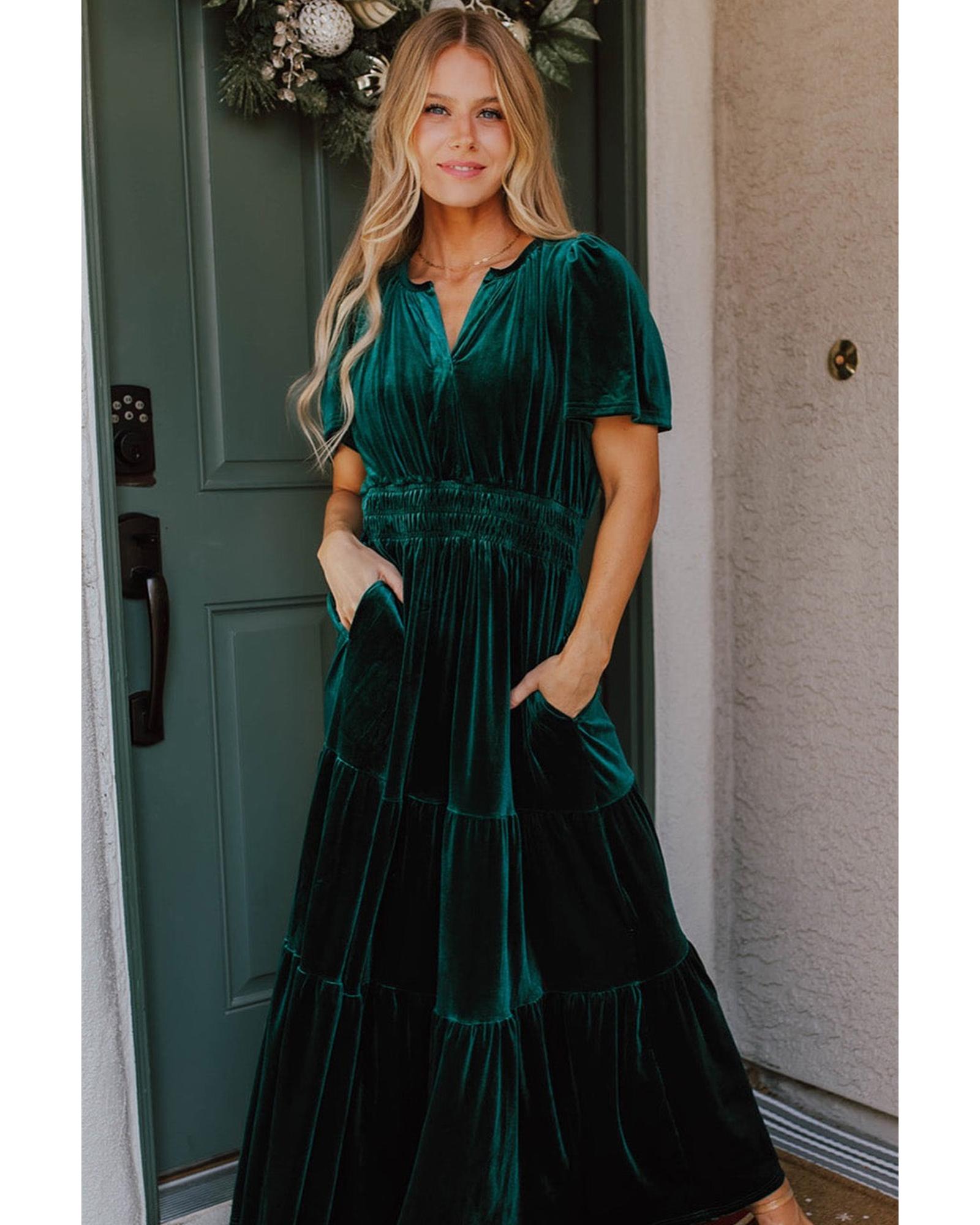 Evergreen Velvet Short Sleeve Shirred Waist Tiered Maxi Dress - M