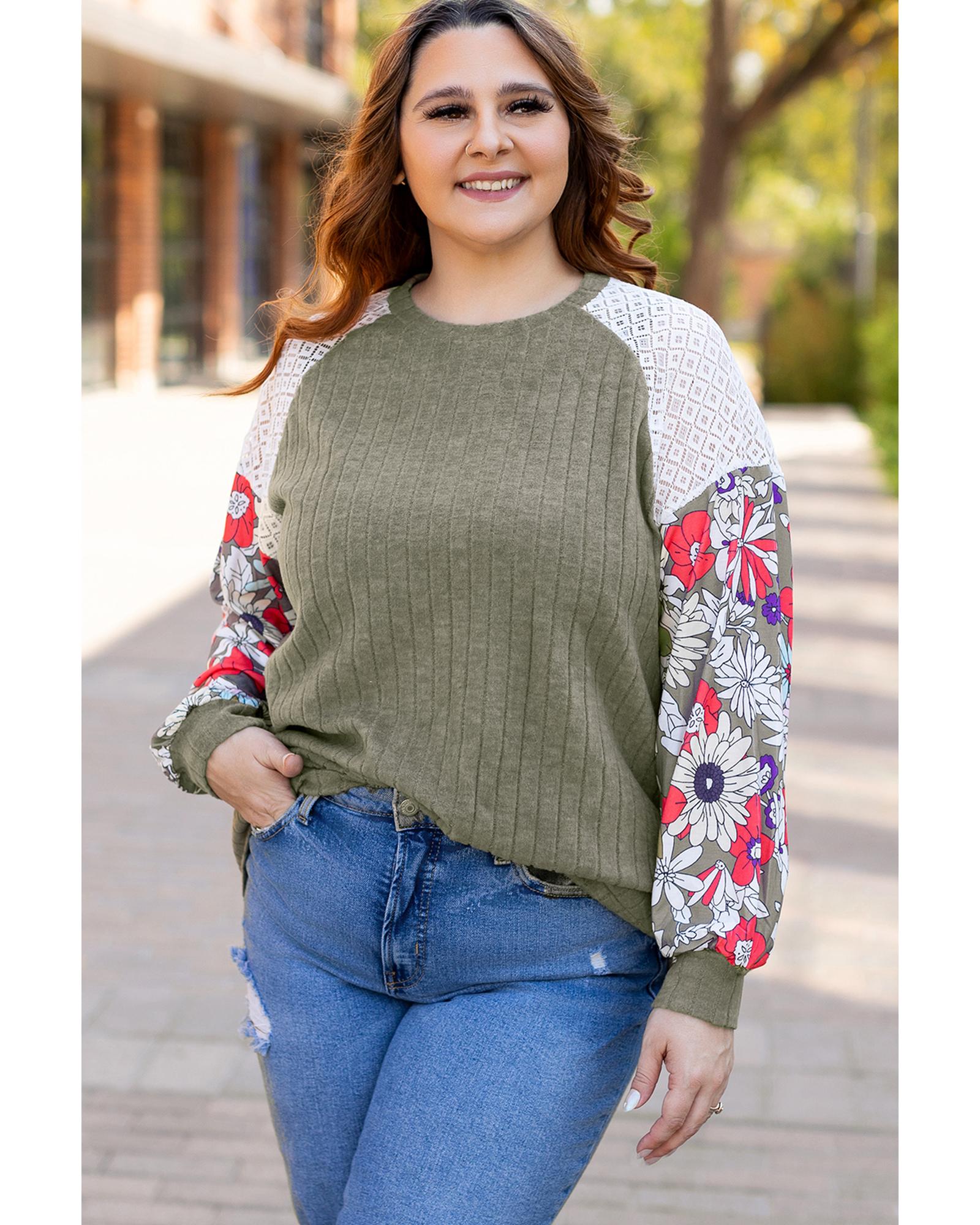 Vineyard Green Plus Size Textured Floral Patchwork Raglan Sleeve Blouse - 2X