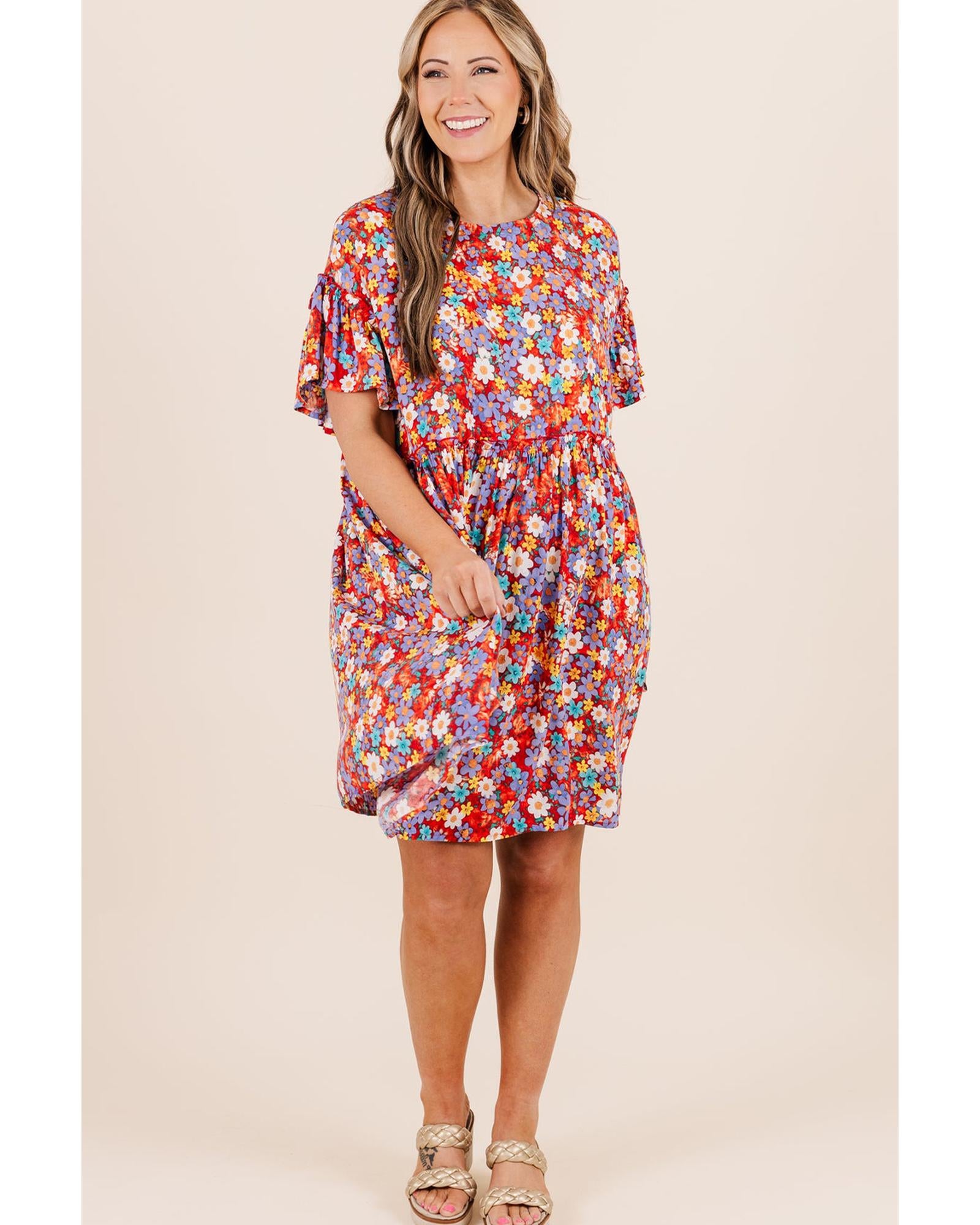Red Dainty Flower Printed Plus Size Short Sleeve Shift Dress - 3X