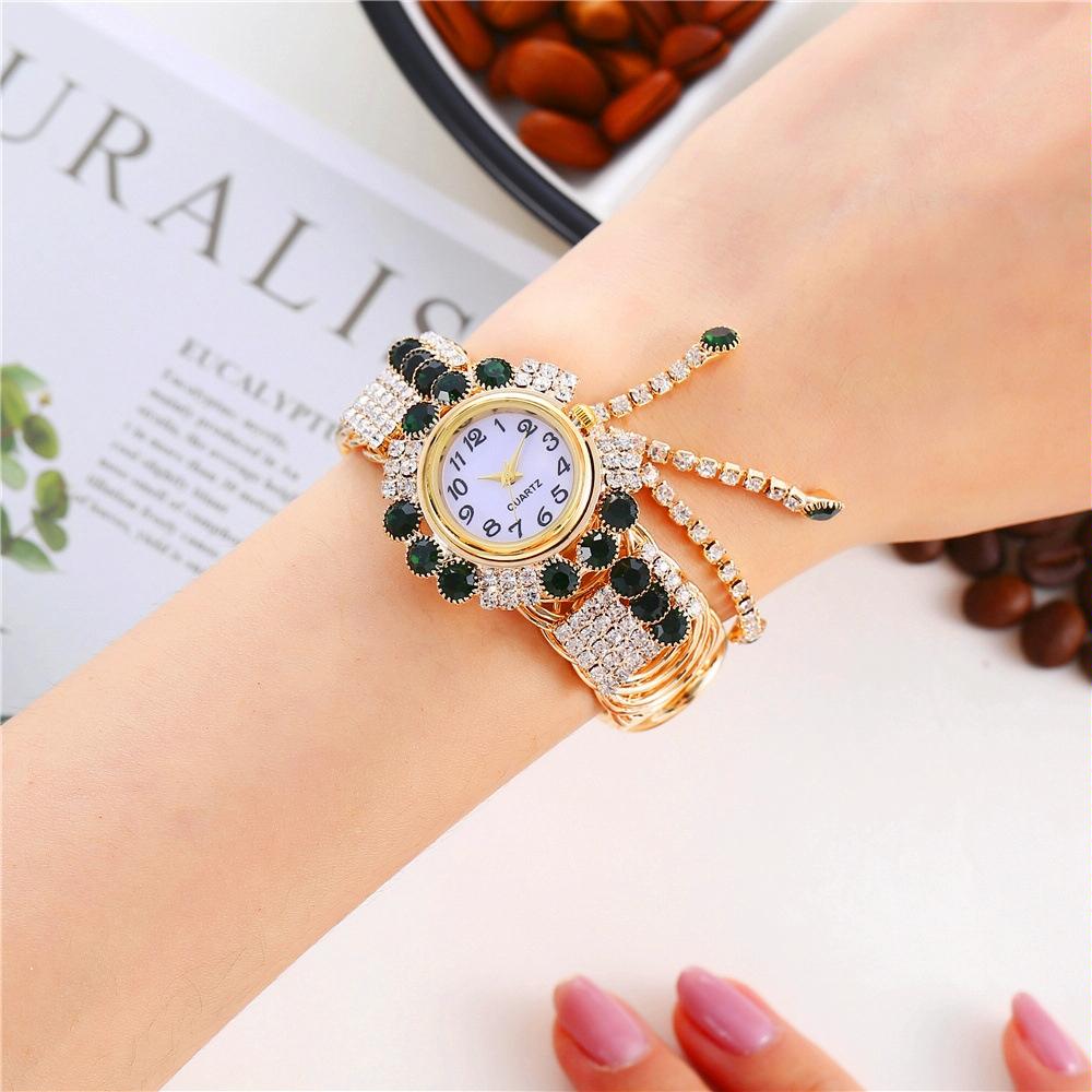 Diamond Pendant Quartz Bracelet Watch for Women - Wild and Unique - Green