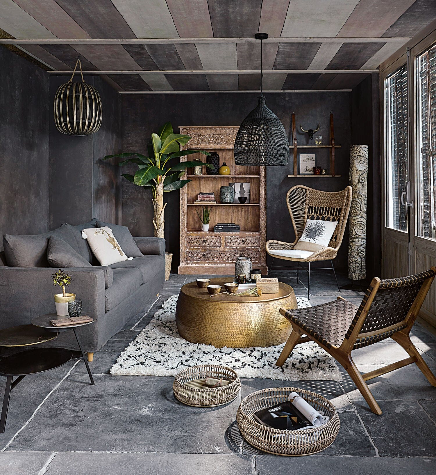 BRASS LOOK HAMMERED COFFEE TABLE