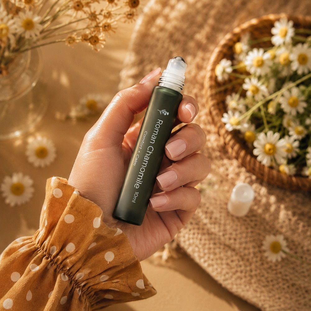 Roman Chamomile Essential Oil Roll-on — Emotional Softening, Comfort & Nervous System Calm Ritual