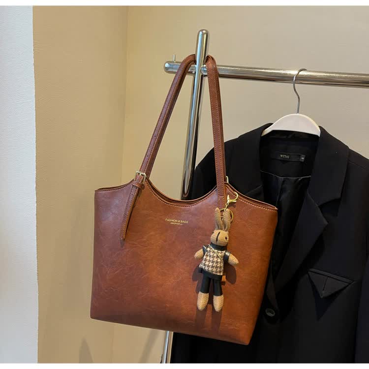 Brown Elegant Black PU Leather Tote Bag with Cute Bear Keychain - Large Capacity Handbag for Women (38 x 26 x 13 cm)