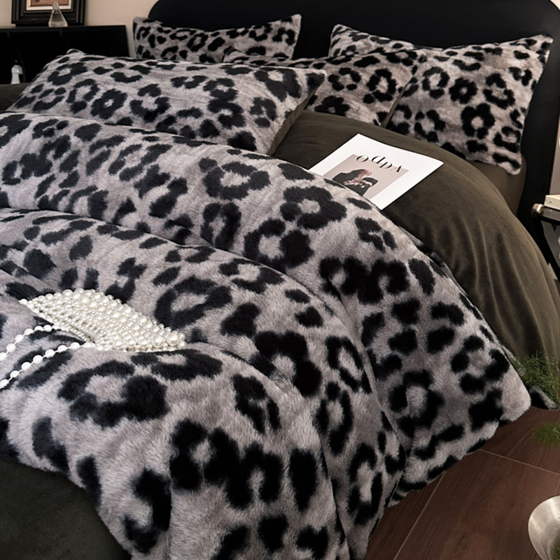 Grey leopard-print Luxury Winter Faux Rabbit Fur Bedding Set - 4-Piece Melange Style Plush Set for 1.8m Beds (200x230cm Duvet Cover)