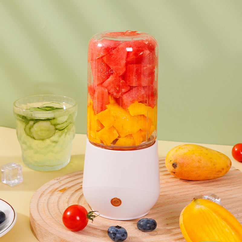 White Portable USB Blender 500ml - Rechargeable Mini Juicer for Smoothies On-the-Go