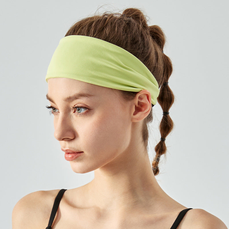 Green Premium Wide Yoga Headband - Breathable Nylon/Spandex Sweat-Wicking Hair Band for Women (49cm Circumference) - Athletic Non-Slip Fitness Headwrap