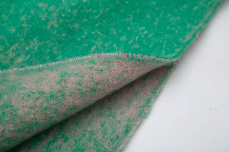 Blue Plush Gradient Winter Scarf Shawl - Thick Textured Circle Yarn with Chunky Tassels - 185cm x 40cm