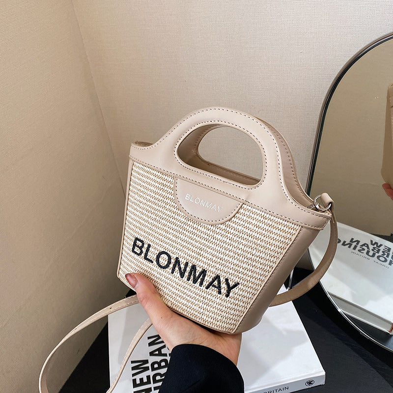 Small and lightweight khaki BLONMAY bucket bag, perfect for everyday use