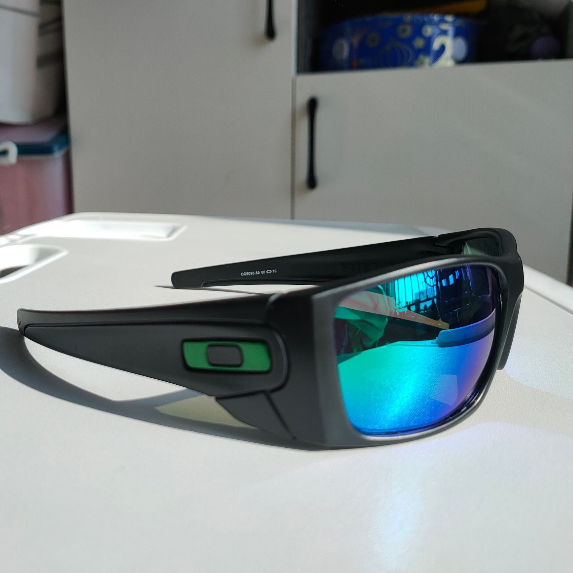 Sport Polarized Sunglasses with UV400 Protection - Multi-Layer Lens Technology(Black frame green film)