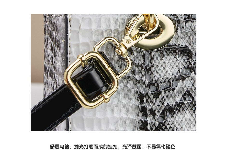 Chic Embossed Pattern Top Handle Bag - PU Leather Satchel with Detachable Shoulder Strap(red)