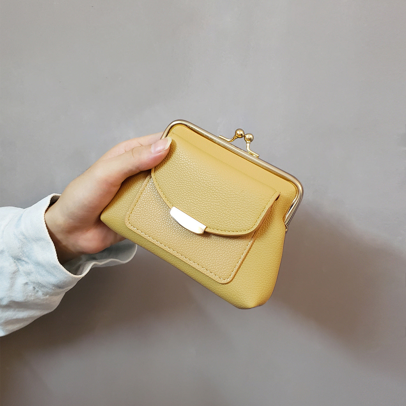 Yellow Vintage Style Women's Kiss Lock Coin Purse - Compact PU Leather Wallet with Card Holder