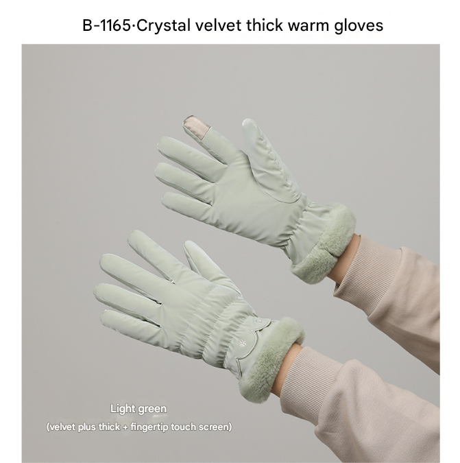 Light Green Elegant Women's Thermal Winter Gloves - Waterproof & Windproof Touchscreen Gloves with Faux Fur Cuff
