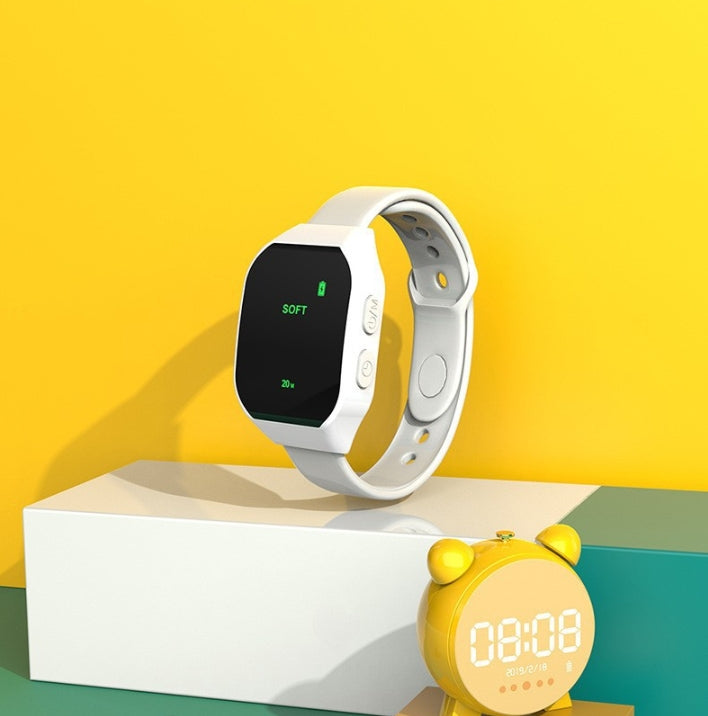 White Smart Microcurrent Wristband Sleep Aid - Wearable Sleep Assistance Device