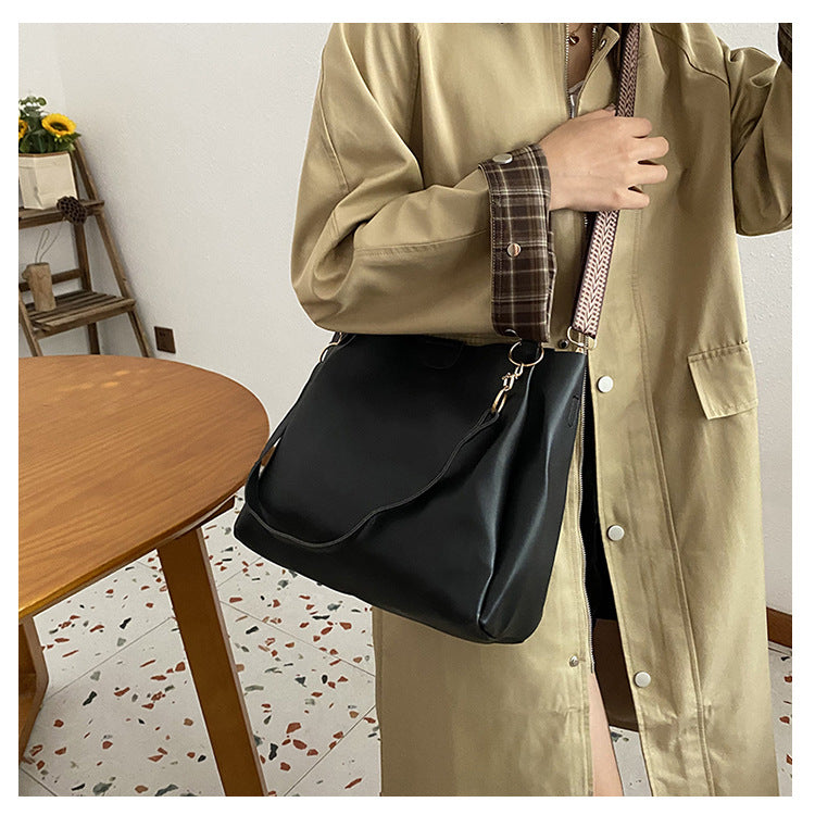 Black Chic 2-Piece Tote Bag Set - Large Capacity Commuter Handbag with Wide Strap Crossbody Purse