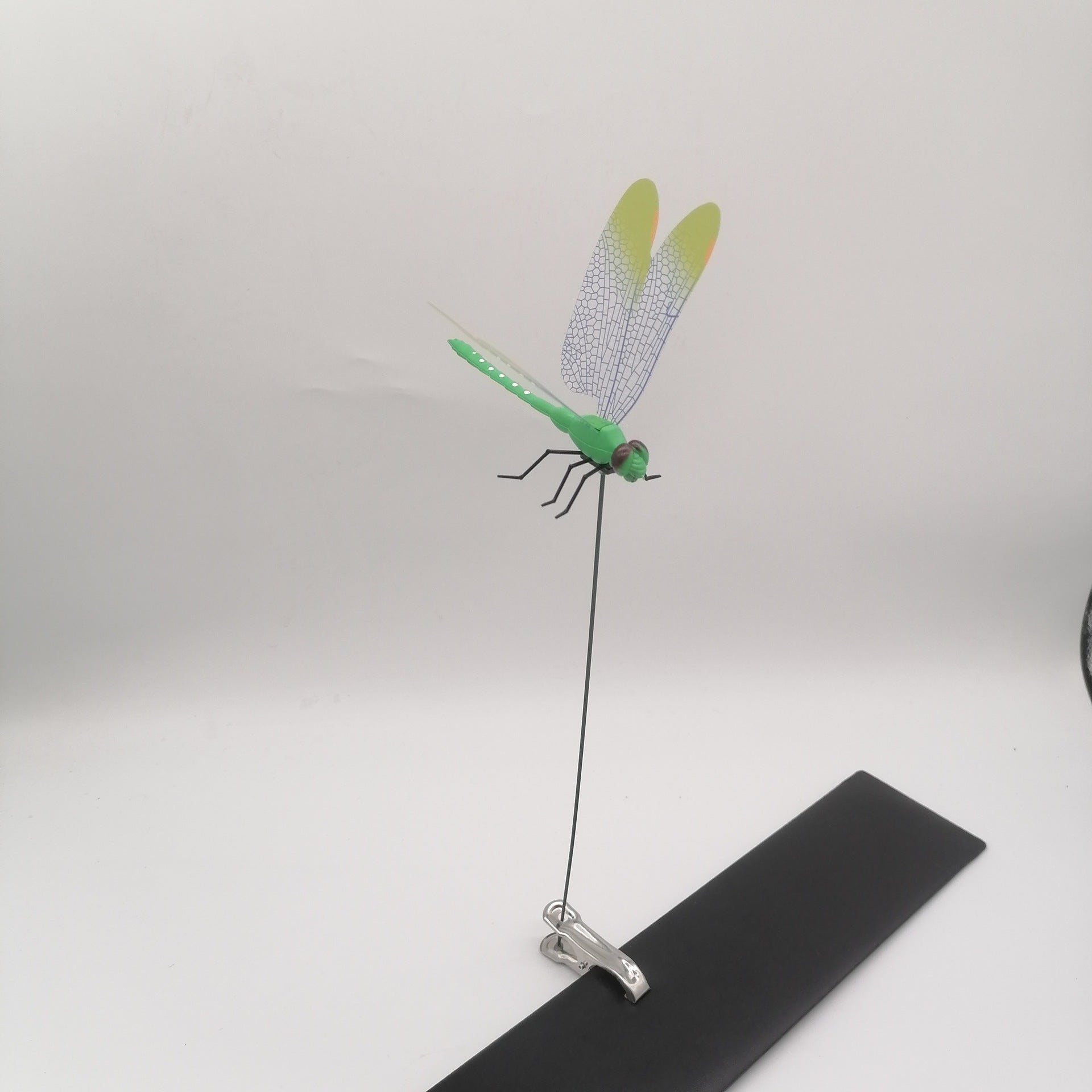 6-Pieces Green Small Garden Dragonfly Clips – 3D Colorful Insect Decoration, Outdoor Metal Stake Ornament, Patio & Plant Accessories