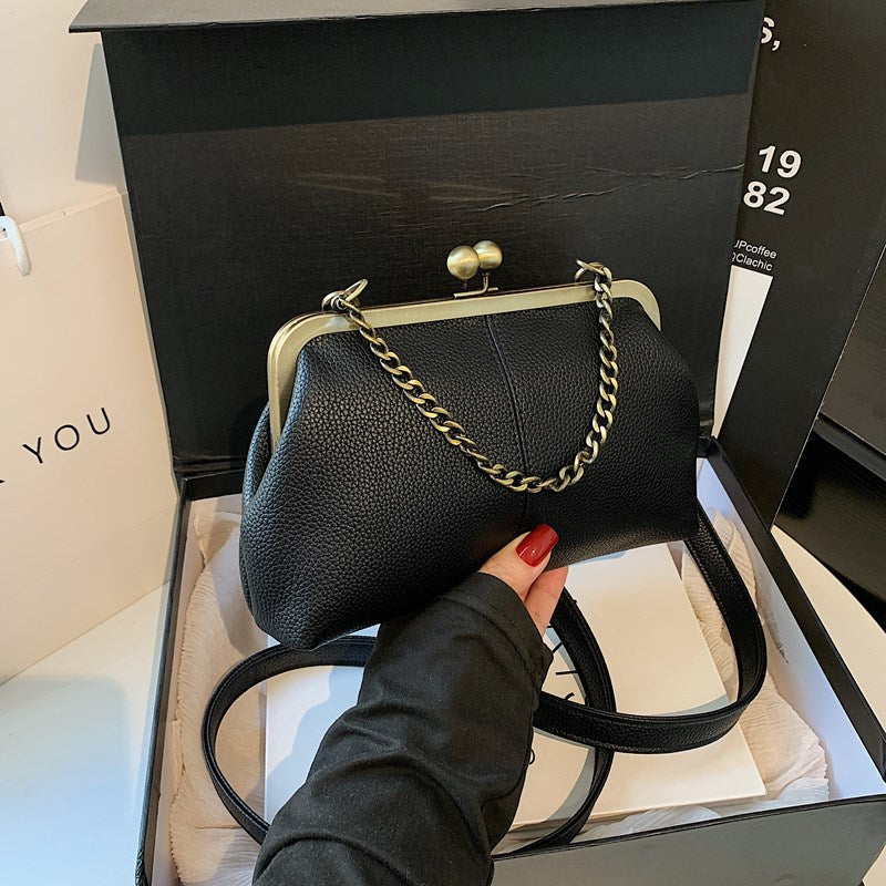Black Retro Women's Shell Handbag - European Style Clip Lock Closure PU Clutch/Shoulder Bag with Chain Strap