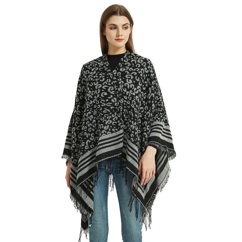 Women's Plaid Open-Front Poncho Cape – Soft Faux Cashmere Scarf Wrap with Tassel Detail (130 x 150cm)- Style P1005