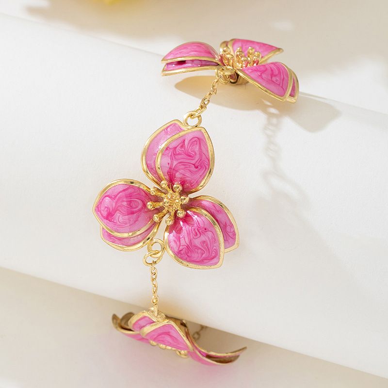 White Floral Enamel Jewelry Set β Five-Piece Alloy Accessory Collection with Minimalist Botanical Design