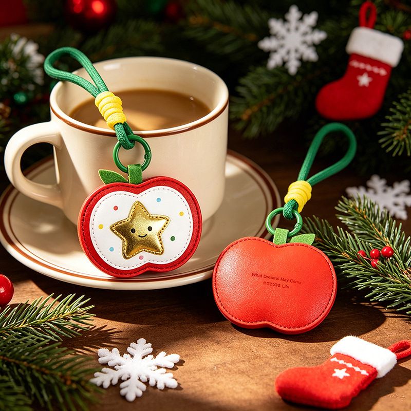 4-piece set Christmas theme Shaped PU Leather Keychains – Cute Holiday Bag Ornaments and Car Decorations