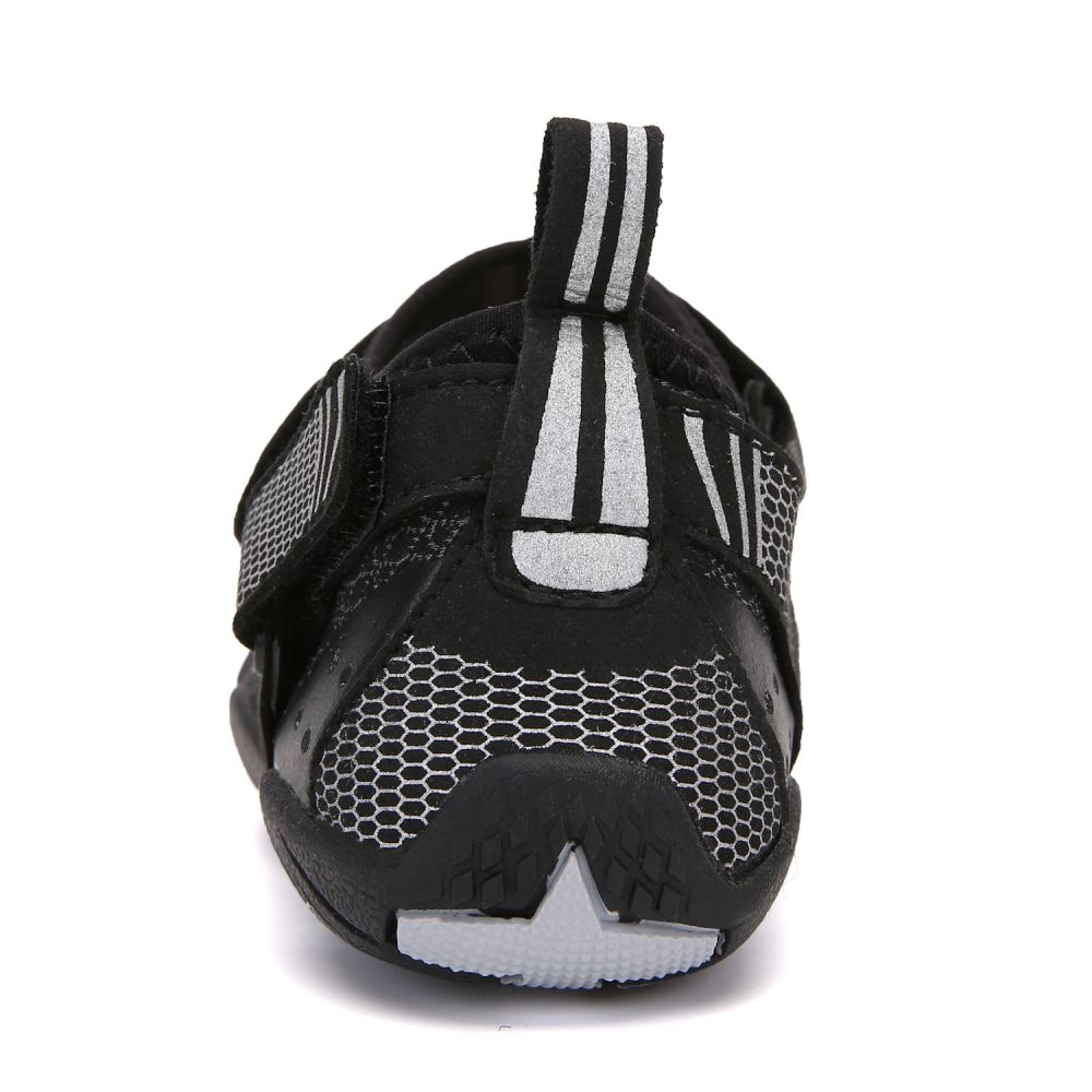 Kids Water Shoes Barefoot Quick Dry Aqua Sports Shoes Boys Girls - Black Size Bigkid US3 = EU34